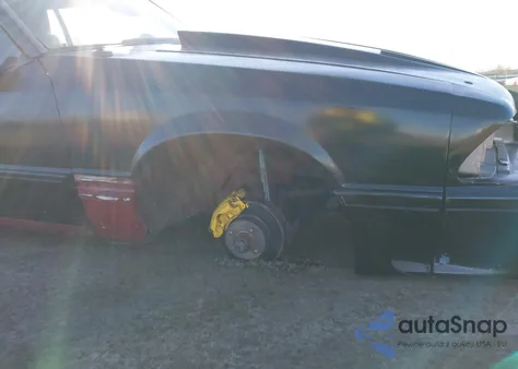 1993 Ford Mustang Lx from USA, damaged, VIN 1FACP44M9PF180010